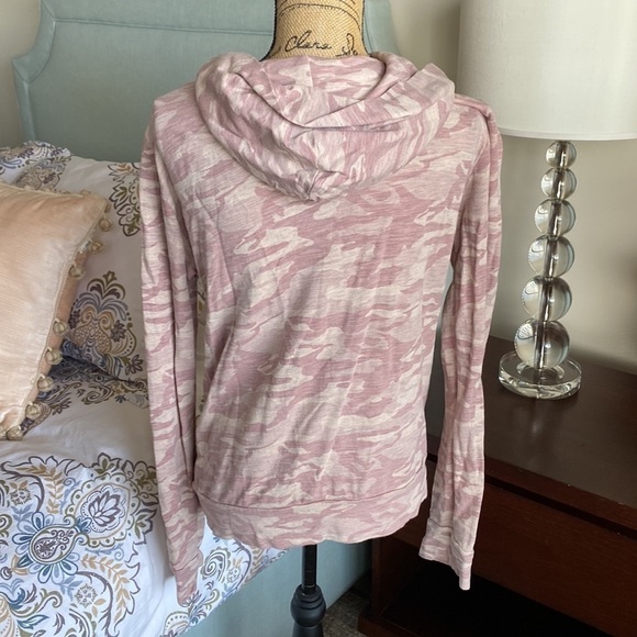 Monrow Pink Camo sweatshirt - Picture 3 of 5